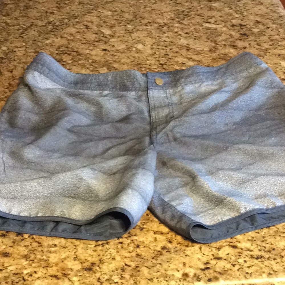 VSTR reversible shorts